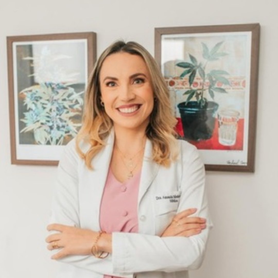 Dra. Amanda Medeiros Dias